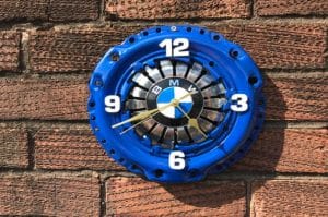 Miniatur dari Bahan Bekas Otomotif Seni Daur Ulang yang Menginspirasi