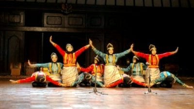 Tari Budaya Aceh (Pinterest)