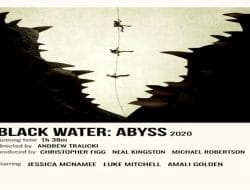 Lima Sahabat Terjebak di Gua Terpencil, Bertarung Melawan Buaya Raksasa dalam Black Water: Abyss