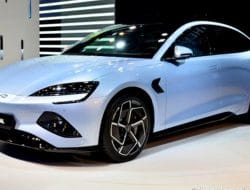 Teknologi Canggih Smart System BYD  Berkendara Lebih Aman