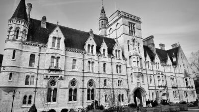 Universitas (Al Rashed)