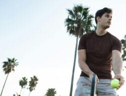 Lolos ke Perempat Final Wimbledon, Jannik Sinner Menang dalam Duka