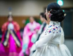 Drama Korea ‘S Line’ Jadi Perbincangan Hangat, Cerita Cinta Rumit di Balik Dunia Fashion