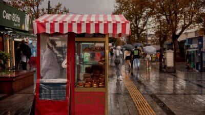 Prakiraan Cuaca Sumut 14 September: Medan, Karo, Toba, dan Nias Berpotensi Hujan Ringan