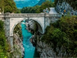 Gubernur Riau Tinjau Jembatan Sungai Rokan, Pastikan Segera Berfungsi