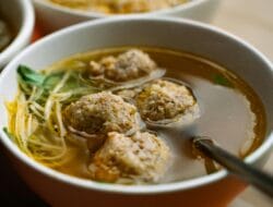 Kasus “Bakso Babi” Bantul Picu Diskusi Transparansi Makanan Non-Halal