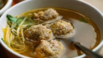 Kasus “Bakso Babi” Bantul Picu Diskusi Transparansi Makanan Non-Halal