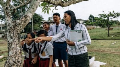 TPG Triwulan III Mulai Cair, Guru Sumatra Pantau Rekening