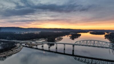 Bahlil Dorong Hilirisasi di Rempang & Kuala Tanjung
