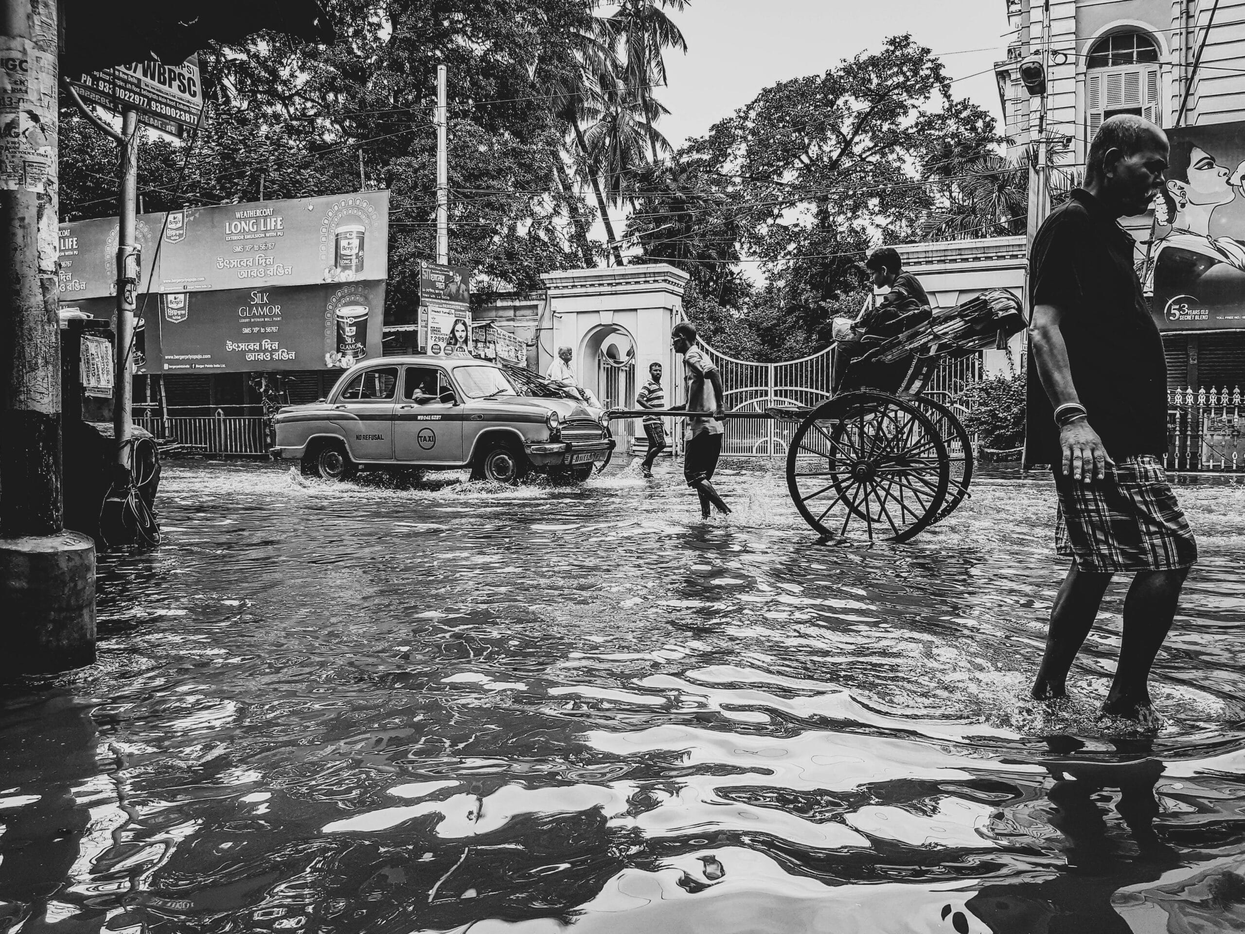 Gelombang dan rob Kepri 9 November 2025 (Monojit Dutta)