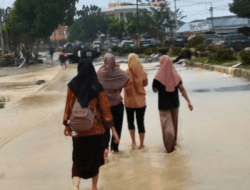 Pengungsi Banjir Bireuen Butuh Tenda dan Air Bersih