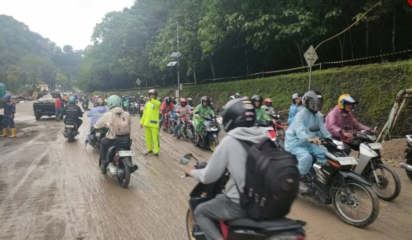 Uji coba Jalur Lembah Anai