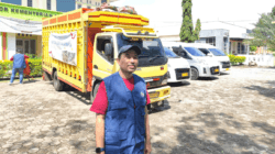 Tim relawan LLDikti XIII dan donasi sebagian peralatan kerja yg diserahkan hari ini di Pidie Jaya.