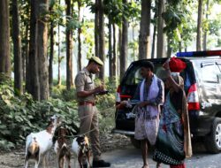 Padang Tertibkan Parkir Liar di Kawasan Pantai