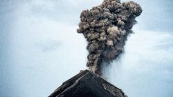 Gunung Marapi erupsi (Diego Girón)