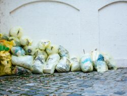 Aceh Besar Bersihkan Lonjakan Sampah Usai Lebaran