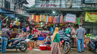 Komisi pengawas persaingan usaha (Tom Fisk)