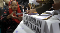 Bantuan langsung tunai (Wikipedia)