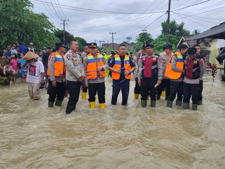Banjir OKU (Polda Sumsel)