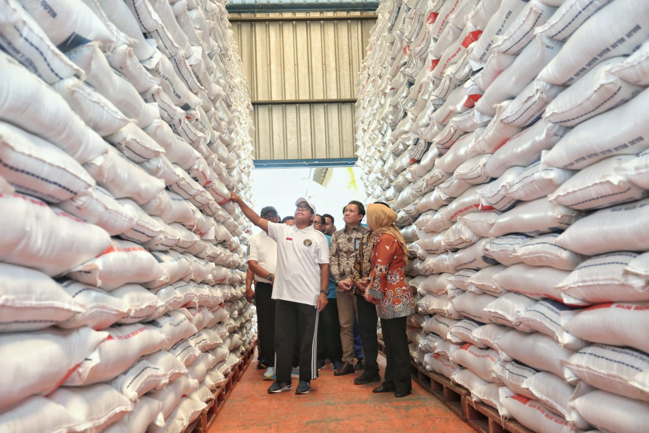 Bulog 100 gudang baru Lampung (biroadpim.lampungprov.go.id)