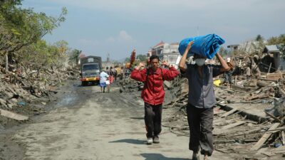 Jalan rusak (Read Once)