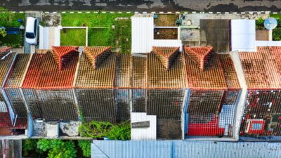 Lingkungan Hunian (Tom Fisk)