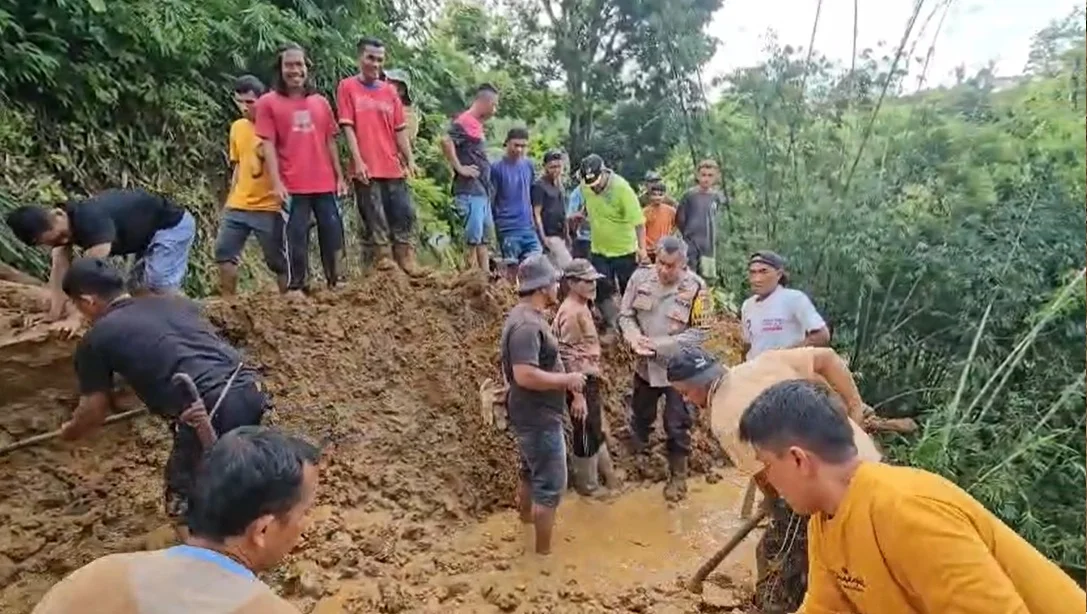 Warga Situjuah terisolasi (RRI)