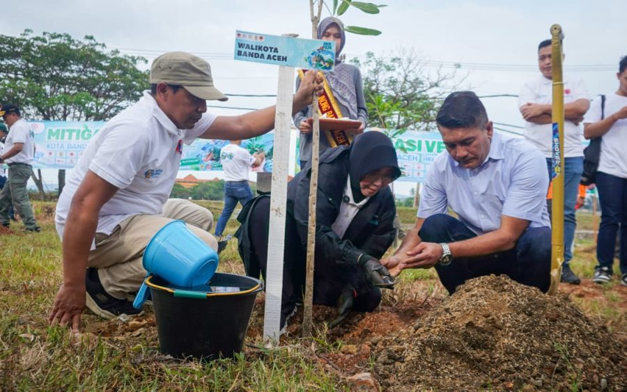 Banda Aceh tanam pohon (Pemko Banda Aceh)