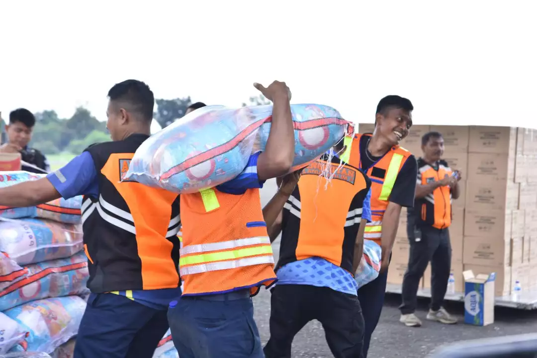 Bansos bencana Sumatra (TNI AU)
