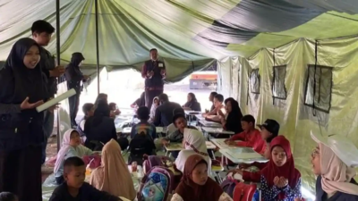 12 Sekolah Aceh Tengah Masih Belajar di Tenda
