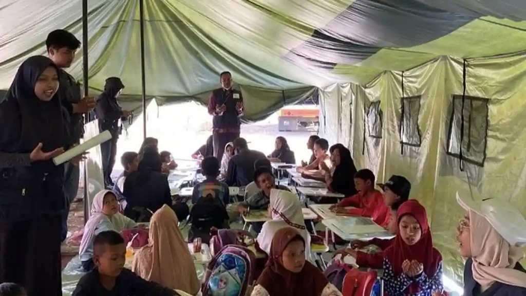Sekolah darurat Aceh Tengah (UNIKI)