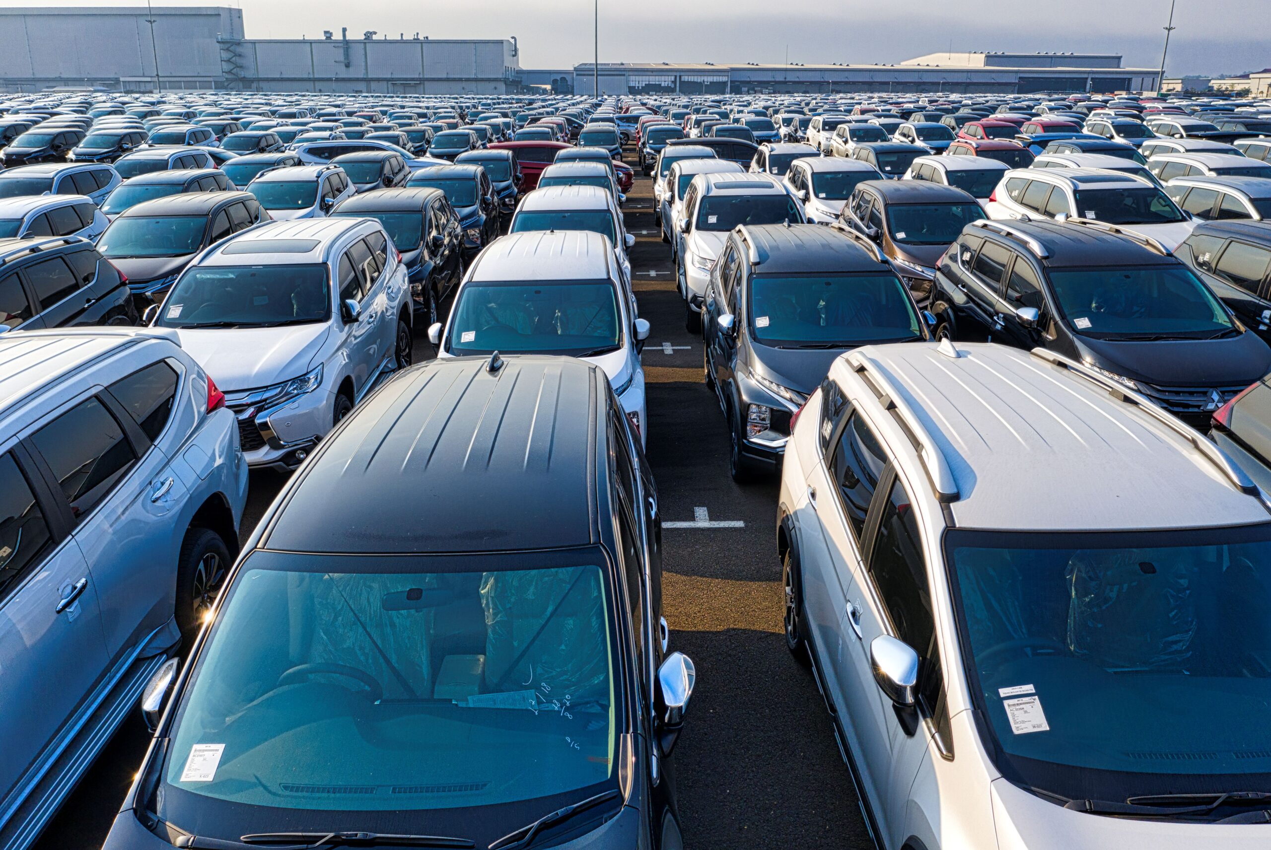 Industri Otomotif (Tom Fisk)