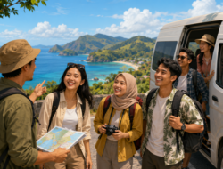 Open Trip Solusi Liburan Ekonomis Bersama Tour Leader dan Rombongan Wisatawan Berwisata ke Destinasi Wisata Terbatas