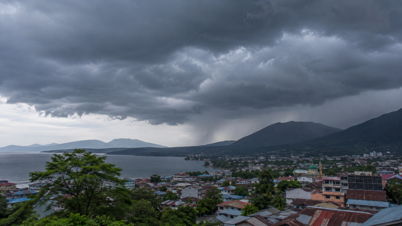 Cuaca Sumatra Agustus 2026