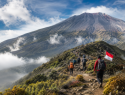 Gunung Kerinci Dipadati Pendaki Jelang Peringatan 17 Agustus