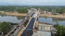 Jembatan Krueng Tingkeum di Bireuen dalam tahap akhir pembangunan