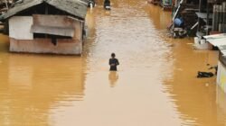 Ilustrasi banjir di Indonesia untuk berita realisasi Tambahan TKD Aceh 2026
